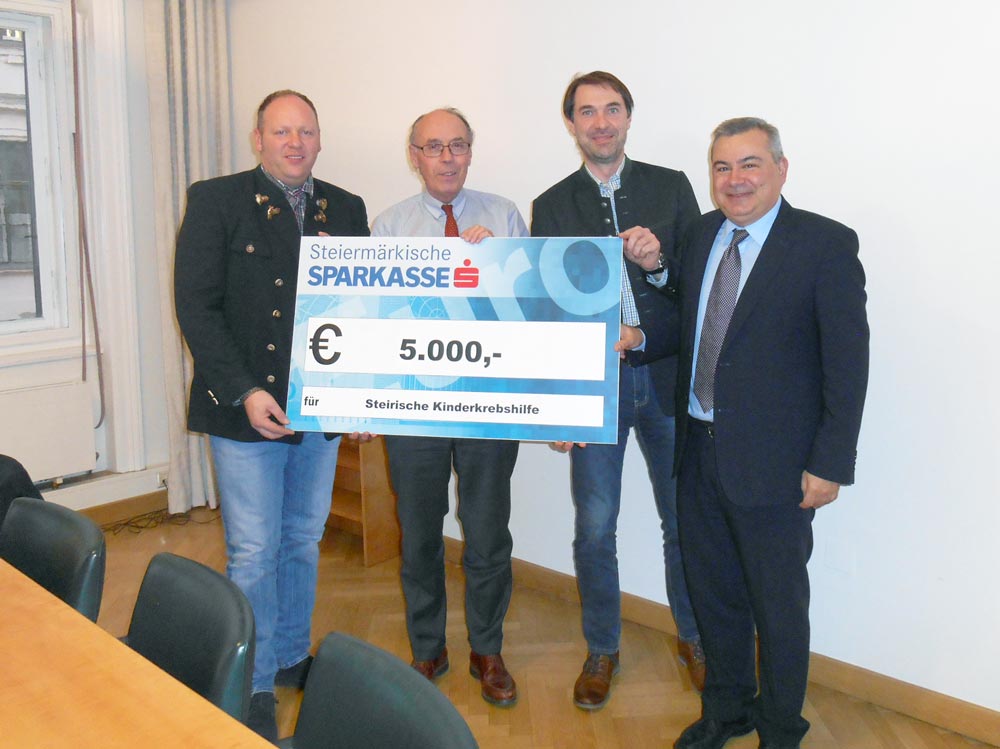Der FÖPW Vorstand übergaben 5.000,- Euro an die steirische Kinderkrebshilfe.